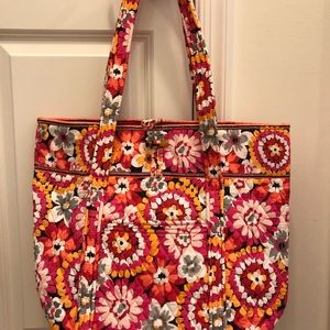 Vera Bradley tote